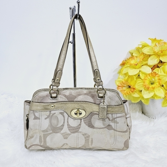 Coach Penelope signature satchel handbag cream and gold - Picture 1 of 11